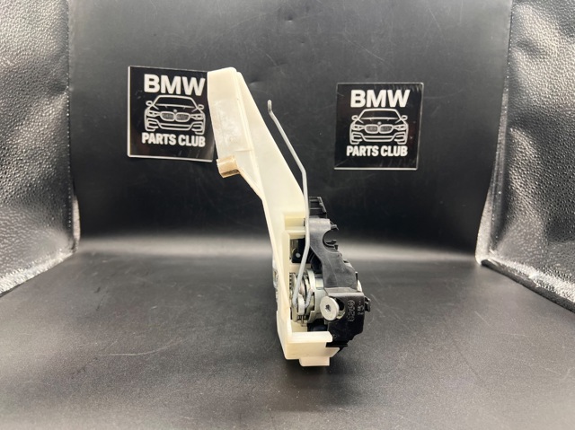 51217401211 BMW Держатель наружной ручки двери передней левой купить в Запорожье