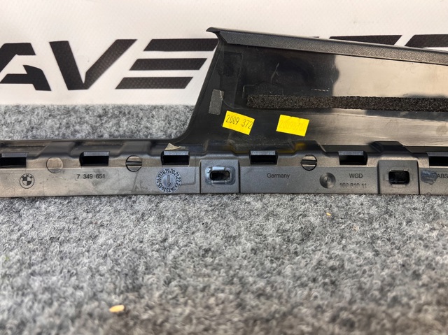 BMW 51337349651 Накладка двери передней левой вертикальная в наличии Харьков