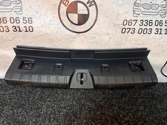 Облицовка задней панели багажника 51477351650 BMW