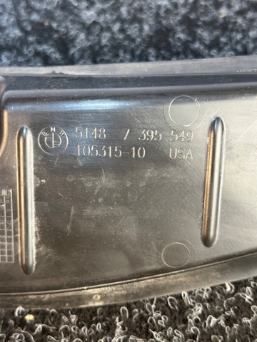 BMW 51487395549 Уплотнитель крыла в наличии Черкассы