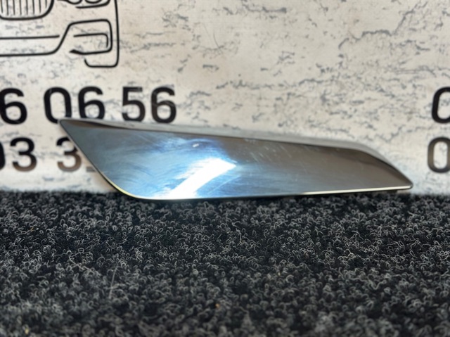 Накладка крыла переднего правого 51747349594 BMW