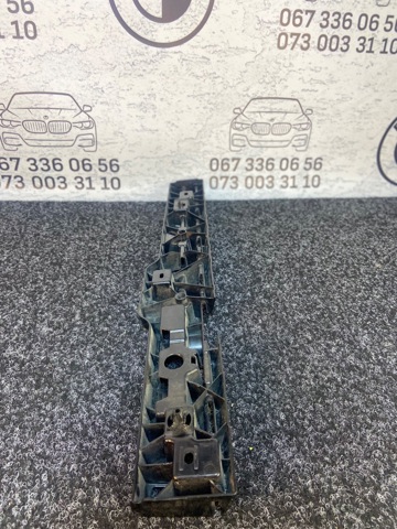 BMW 51777387346 Кронштейн наружной накладки порога правой в наличии Ровно