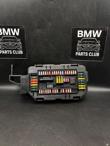 Монжатный блок реле 61149224866 BMW