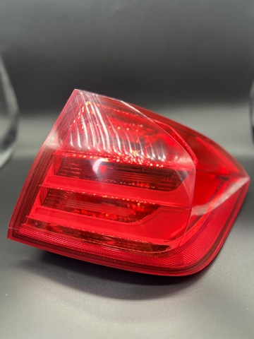 Фонарь задний правый, внешний 63217313040 BMW