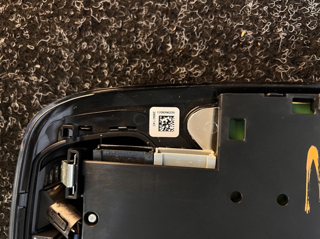 63319365481 BMW Плафон салона купить в Ужгород