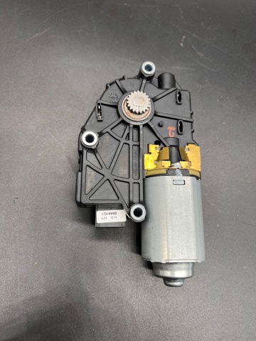 67617316535 BMW Мотор привода люка купить в Ровно