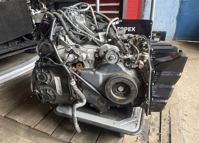 Двигатель в сборе 06L100034L VAG