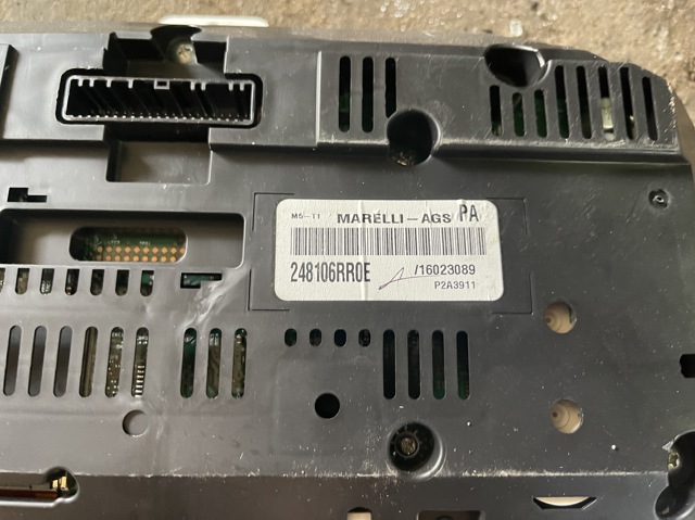 248106RR0E NISSAN Приборная доска (щиток приборов) купить в Хмельницкий