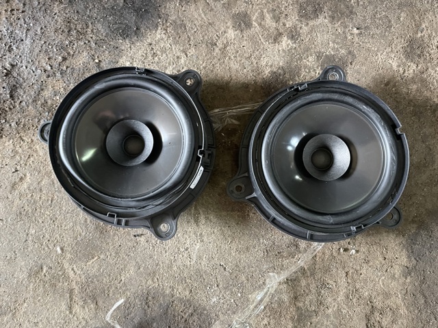 Динамик передней двери 281566RR0A NISSAN