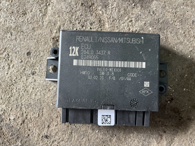 Модуль (блок ЭБУ) управления парктроником 284L03437R NISSAN
