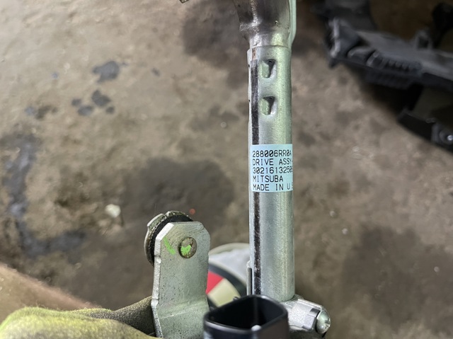 288006RR0A NISSAN Трапеция дворников купить в Львов