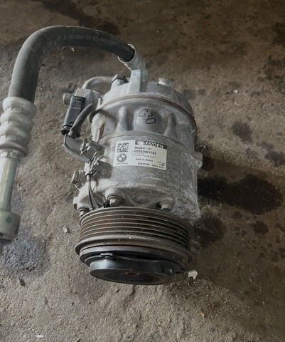 Насос кондиционера 64526822847 BMW