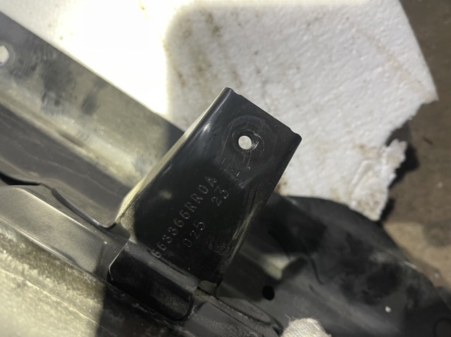NISSAN 663166RR0A в наличии Павлоград