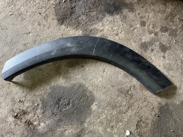 Молдинг арки колеса заднего, левый 788616RR0A NISSAN