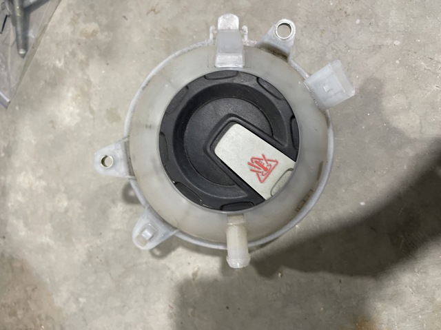 80A121405AK Бачок системы охлаждения расширительный купить Кривой Рог