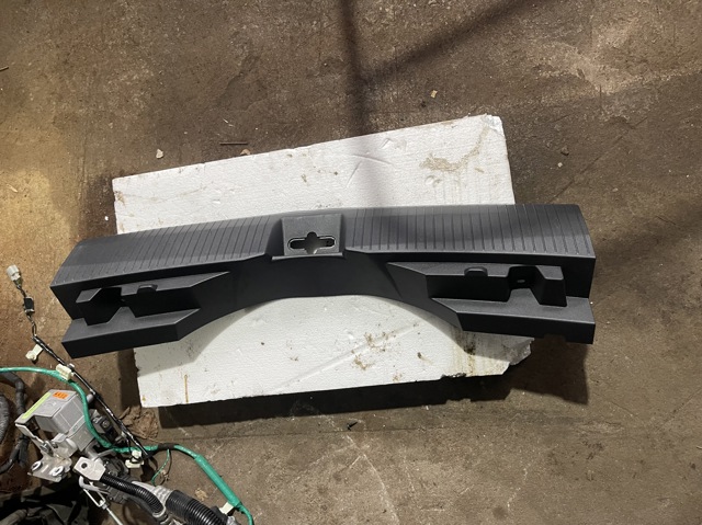 Облицовка задней панели багажника 849926RR0A NISSAN