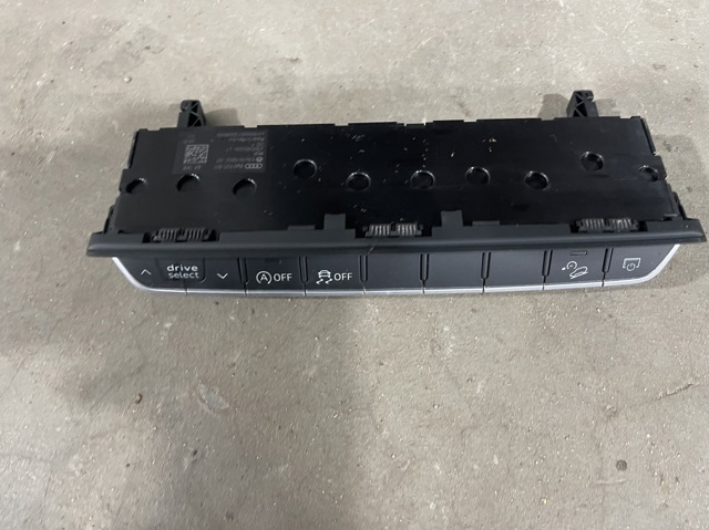 Консоль панели управления центральная 8W0925301 VAG