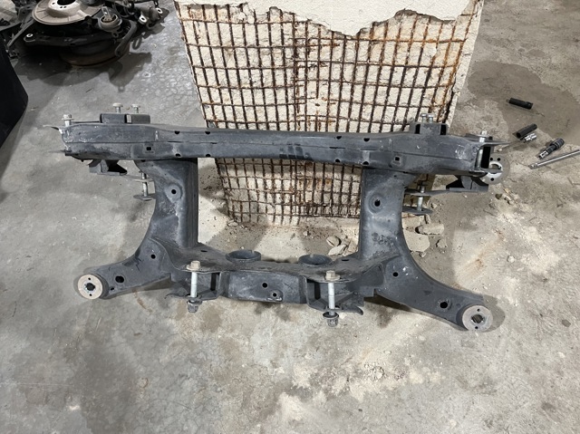 Балка задняя LX6Z5035Z FORD