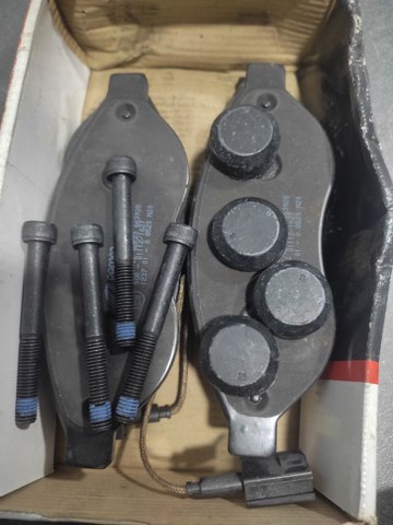 RS123712 Колодки тормозные передние дисковые купить Одесса