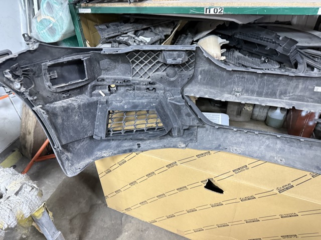 BMW 51118098644 в наличии Николаев