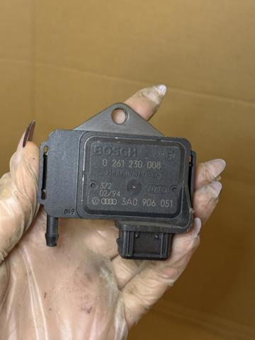 Датчик абсолютного давления в коллекторе Audi 80 B4