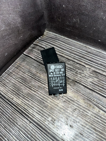 Реле стартера 3A0927181 VAG