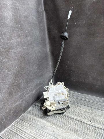 Замок двери задней левой 8K0839015D VAG