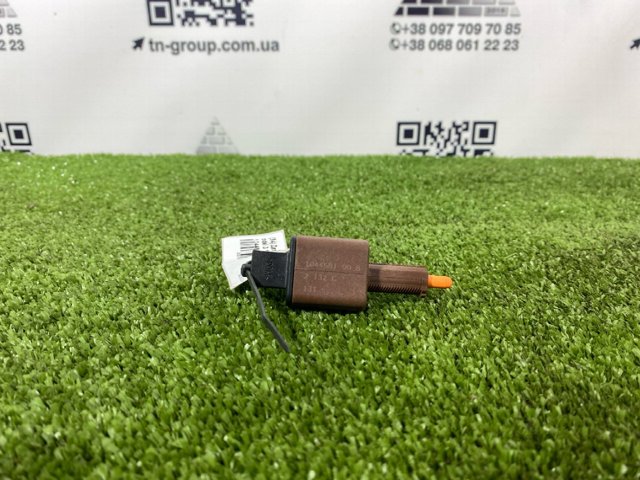 TESLA 104468100B Датчик включения стопсигнала в наличии Запорожье