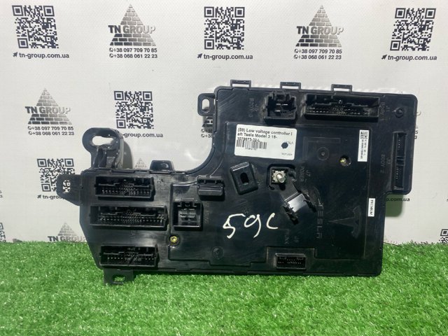 107867332L TESLA купить в Ирпень