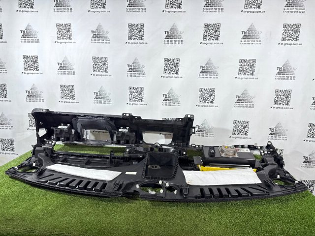 TESLA 108340105J Панель салона передняя "торпедо" в наличии Украина