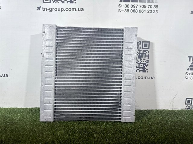17118620207 Радиатор охлаждения двигателя правый купить Тернополь