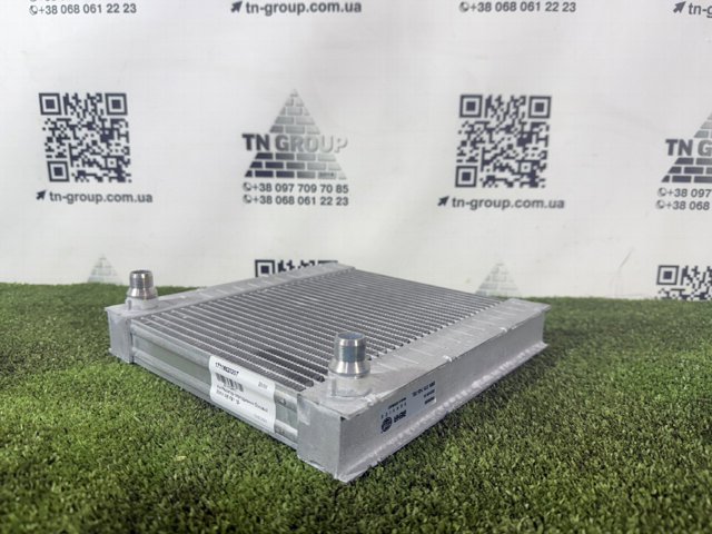 17118620207 Радиатор охлаждения двигателя правый купить Украина