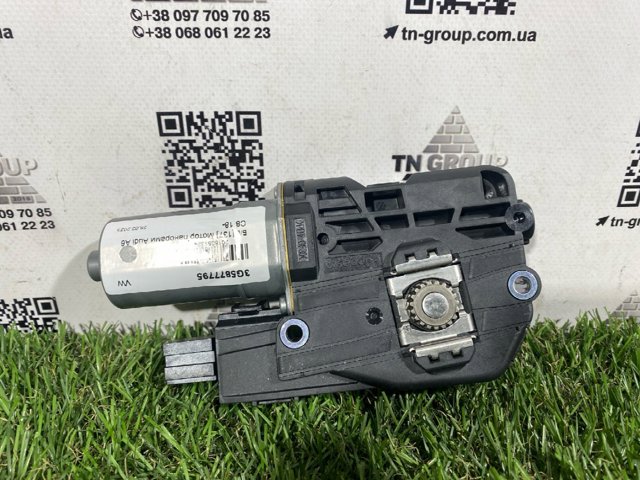 3G5877795 VAG Мотор привода люка купить в Житомир