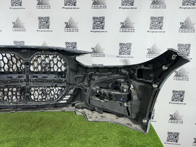 Решетка переднего бампера, центральная 51118077358 BMW