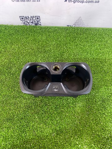 Подстаканник подлокотника центральной консоли 51166809803 BMW