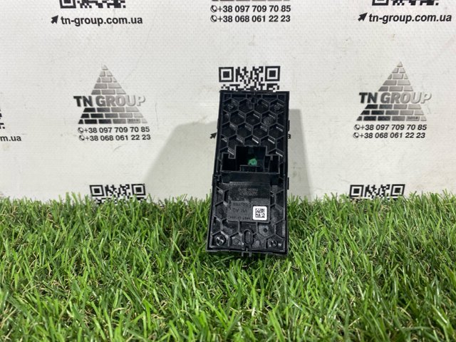 5G0959857EWZU VAG Кнопочный блок управления стеклоподъемником передний левый купить в Черновцы