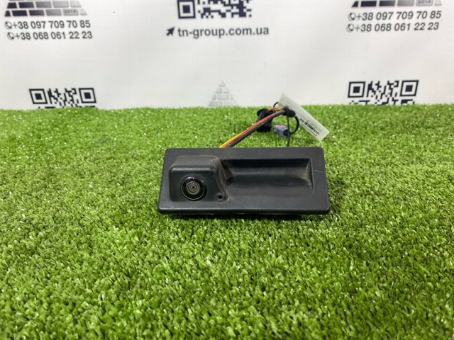 VAG 5NA827566C Кнопка привода замка крышки багажника (двери 3/5-й (ляды) в наличии Полтава