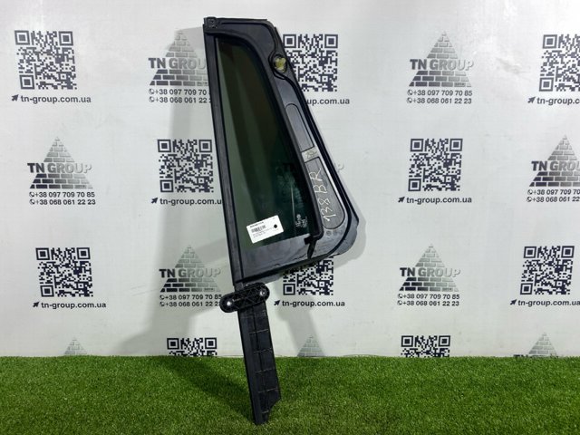 VAG 5NN845214K Стекло-форточка двери задней правой в наличии Черновцы