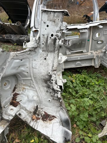 5QF803092 Лонжерон рамы передний правый купить Украина
