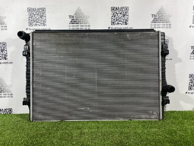 Радиатор охлаждения 5QM121251AA VAG