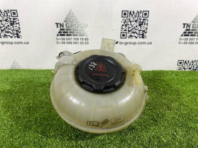 VAG 5QM121407C Бачок системы охлаждения расширительный в наличии Павлоград
