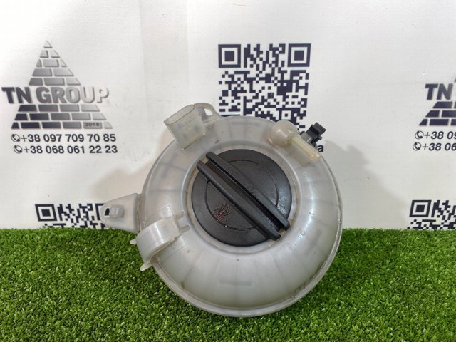 VAG 5QM121407C Бачок системы охлаждения в наличии Черновцы