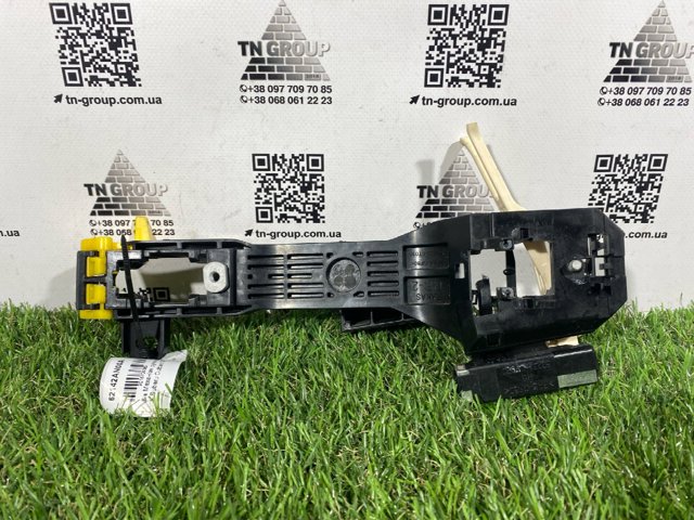 62142AN00A Держатель наружной ручки двери задней правой купить Чернигов