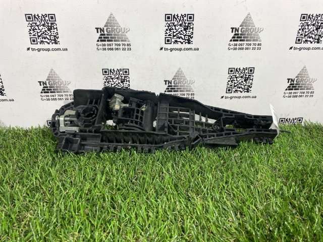 CHRYSLER 68082689AF Держатель наружной ручки двери задней левой в наличии Ровно