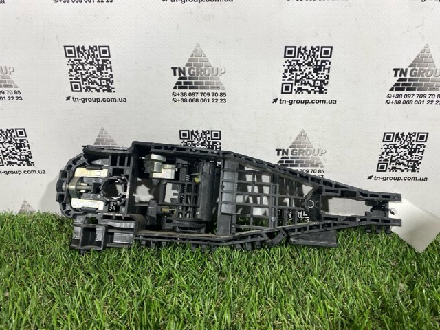 68082689AF CHRYSLER Держатель наружной ручки двери задней левой купить в Ирпень