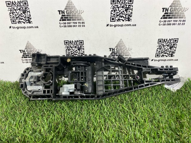 68084836AF Держатель наружной ручки двери задней правой купить Одесса