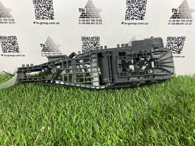 68084836AF Держатель наружной ручки двери задней правой купить Чернигов