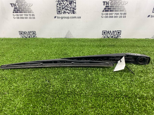 Поводок дворника заднего стекла 68197110AA CHRYSLER