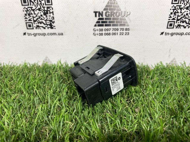 CHRYSLER 68214156AC Кнопка подъемника заднего стекла в наличии Украина