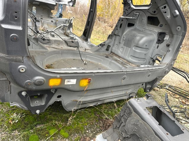 CHRYSLER 68223598AA Панель багажного отсека задняя в наличии Киев
